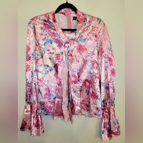 Xplus Wear Women's Pink Floral Blouse Long Sleeved Sz XL - Picture 1 of 10